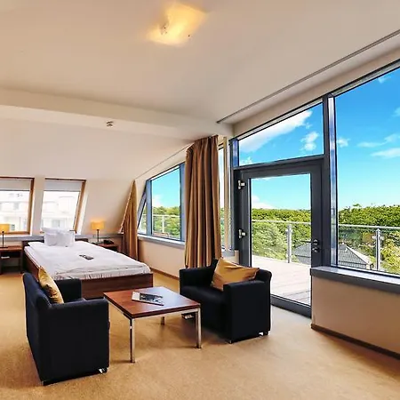Hotel The Grand